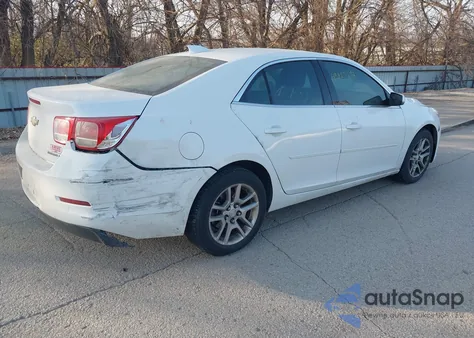 2015 Chevrolet Malibu 1Lt из США, поврежденный, VIN 1G11C5SL9FF297042